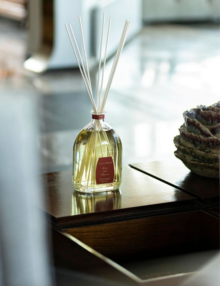 OFFICINA DELLE ESSENZE namų kvapas su lazdelėmis „Fresco bosco“ 1250 ml.