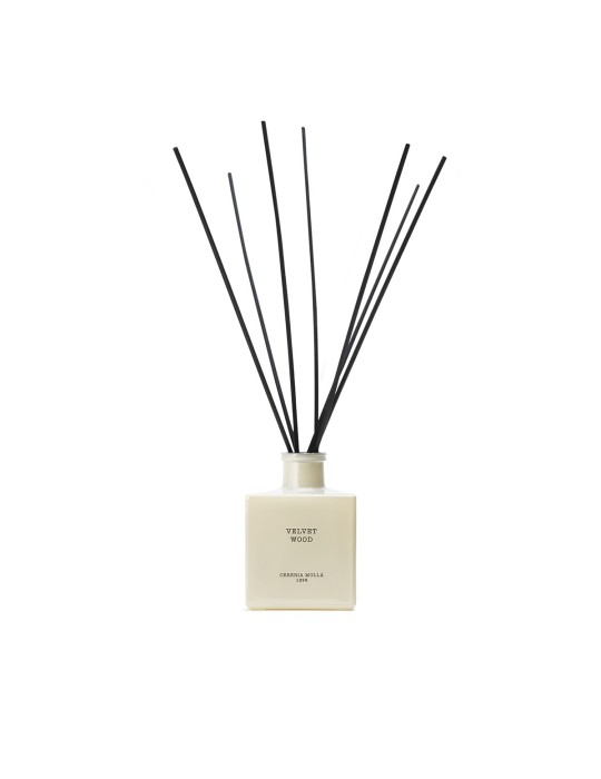 CERERIA MOLLA namų kvapas su lazdelėmis „Velvet wood“ 250 ml.